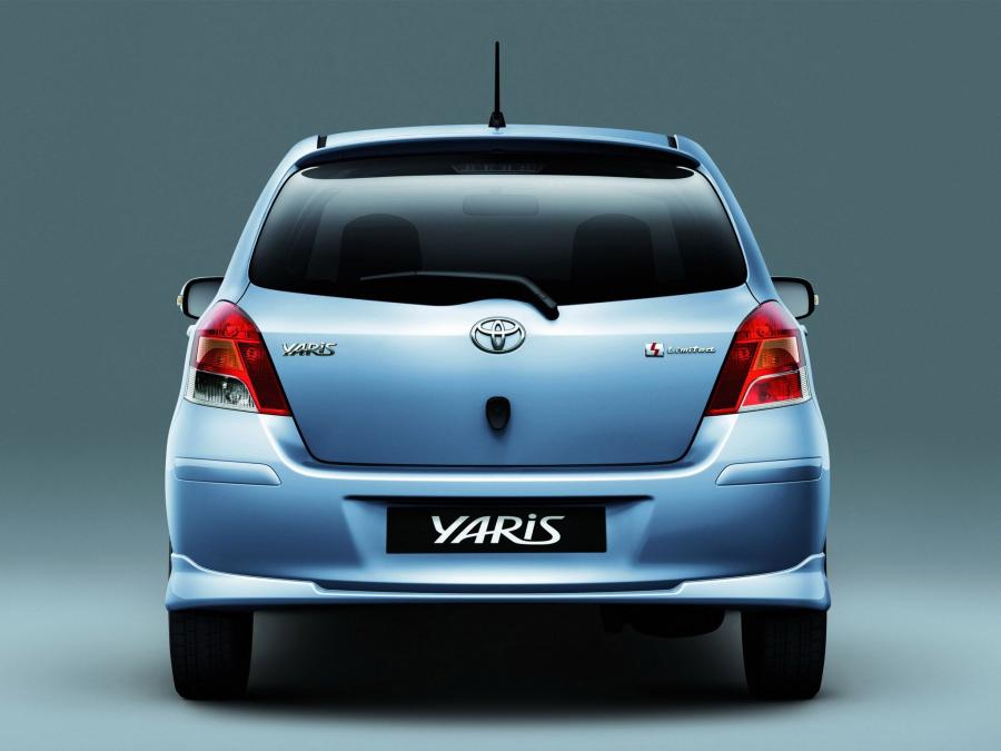  Toyota Yaris S Limited 2009 года  (TW) (фото 3 из 6)